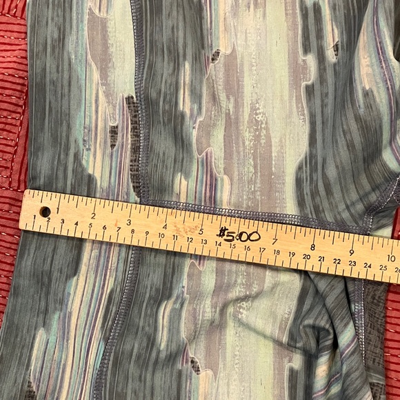 women’s small Leggings Floral / Camo Design capri Evolution and Creative Active - Picture 6 of 14